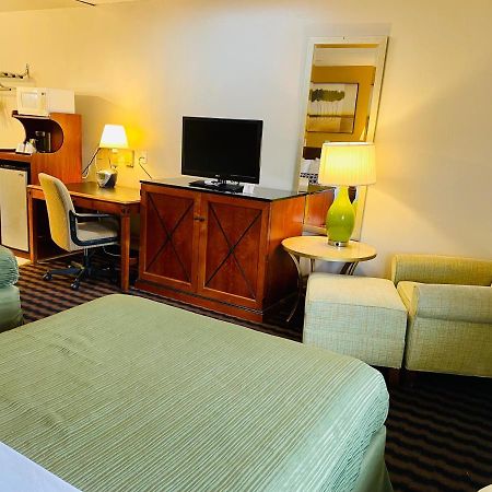 Red Carpet Inn Duncannon New Buffalo Екстериор снимка