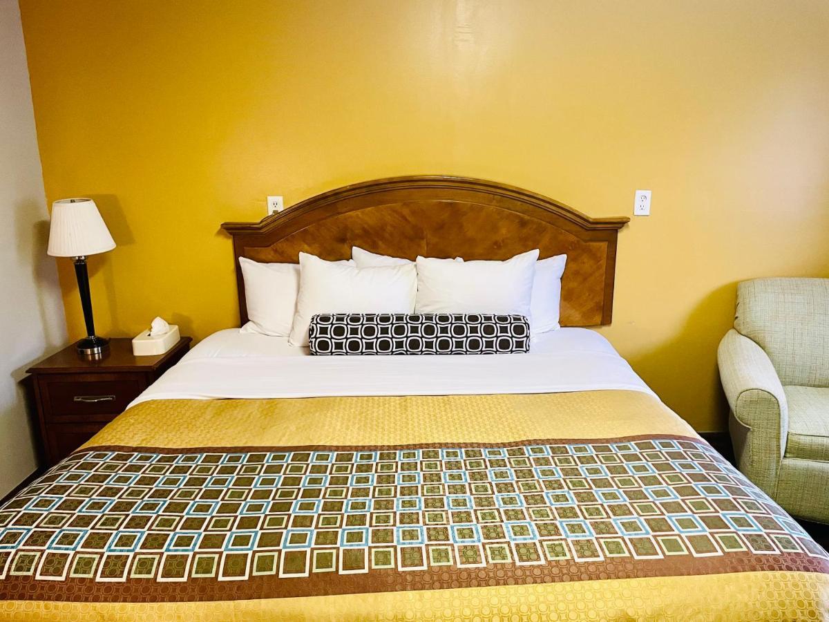 Red Carpet Inn Duncannon New Buffalo Екстериор снимка
