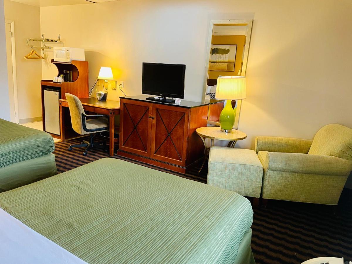 Red Carpet Inn Duncannon New Buffalo Екстериор снимка