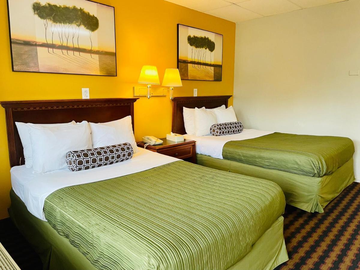 Red Carpet Inn Duncannon New Buffalo Екстериор снимка